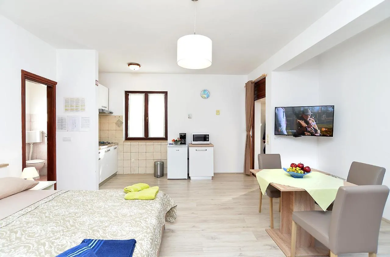 Apartments Branka 2099 Rovinj 0*,  Croatia