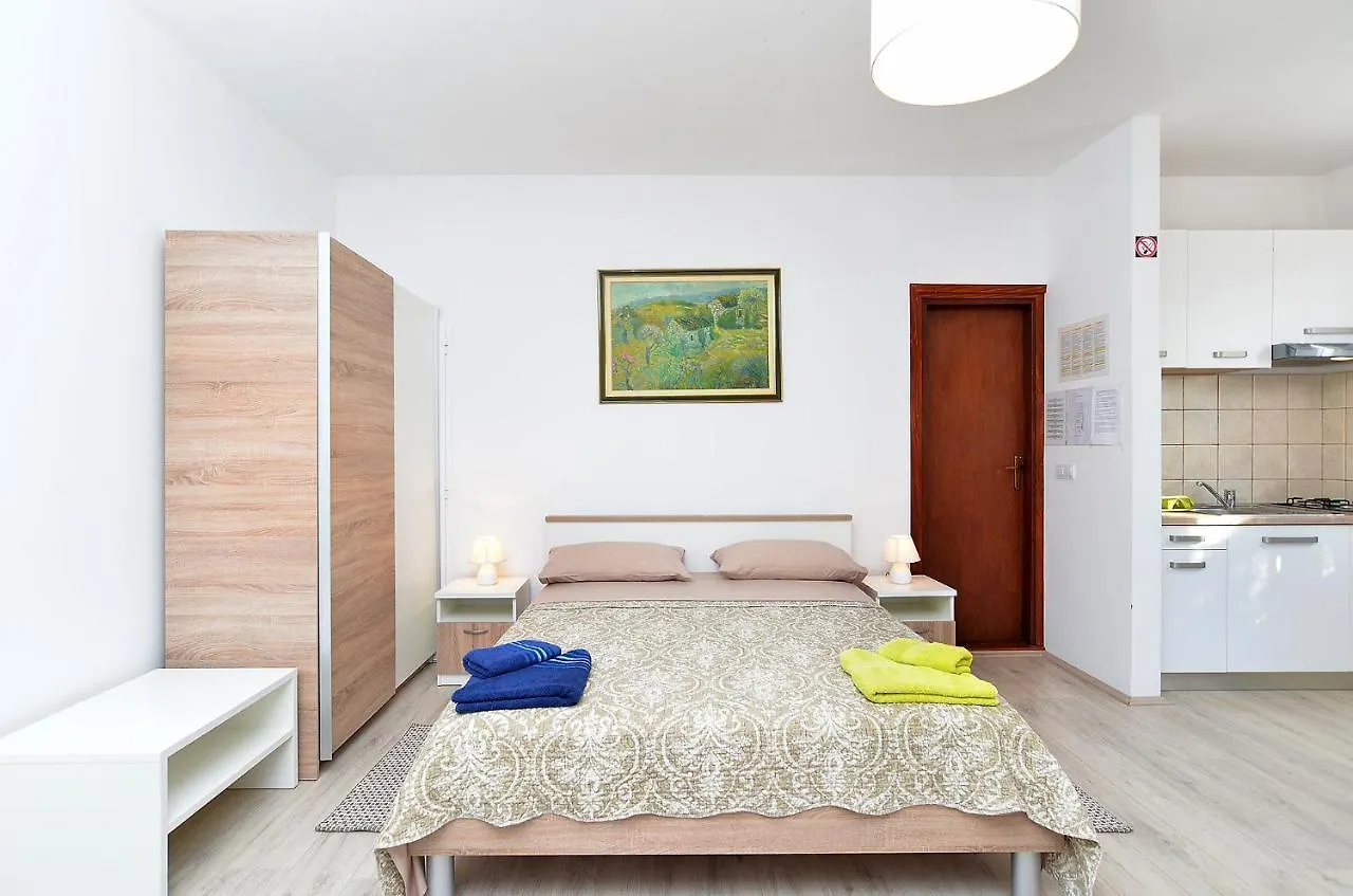 Apartments Branka 2099 Rovinj Croatia